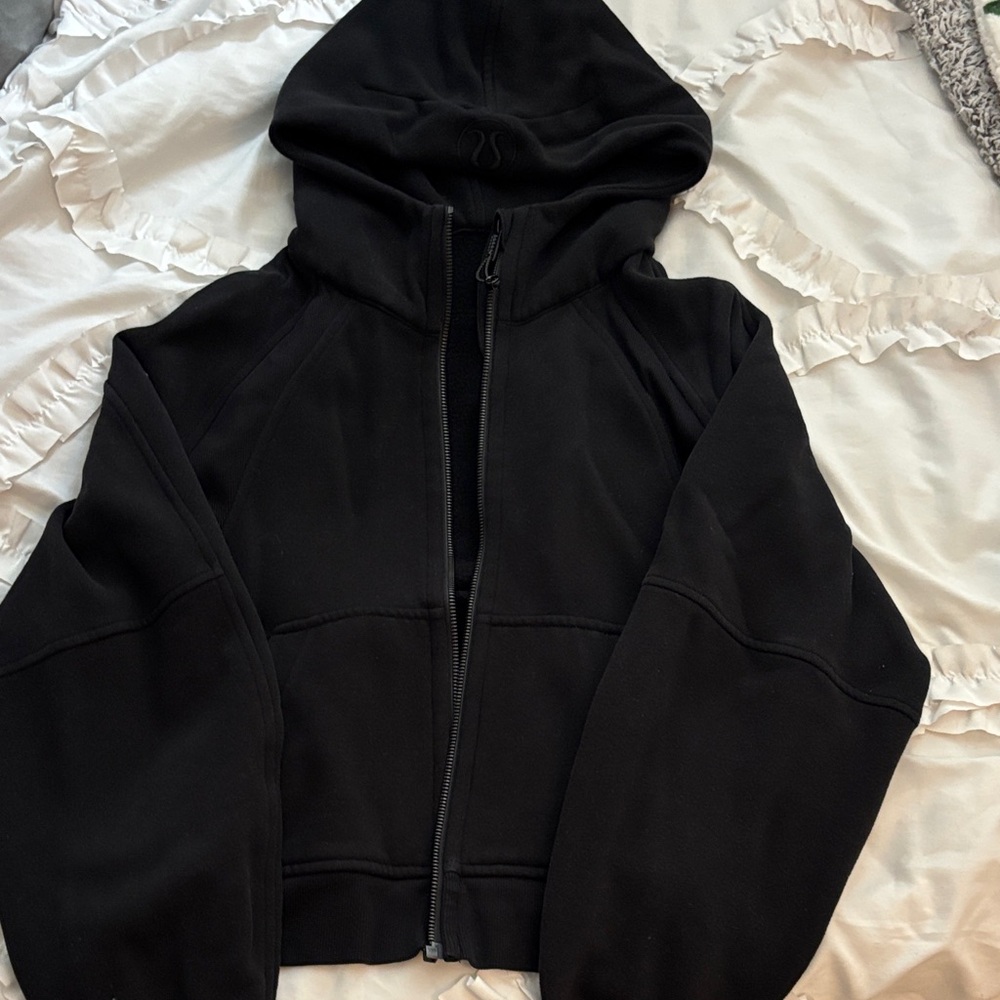 Lululemon scuba zip up hoodie size m/l